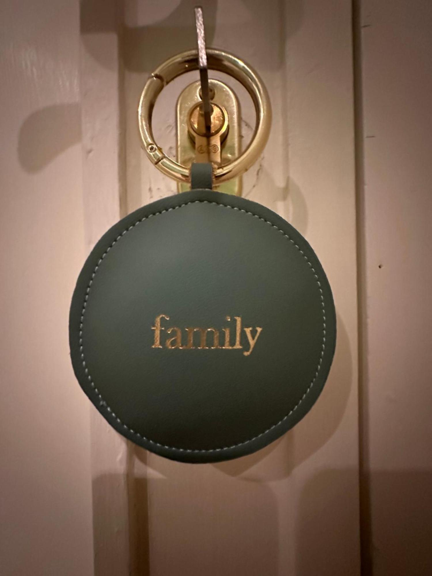 Cozy Olive Green Flat Флоренция Екстериор снимка