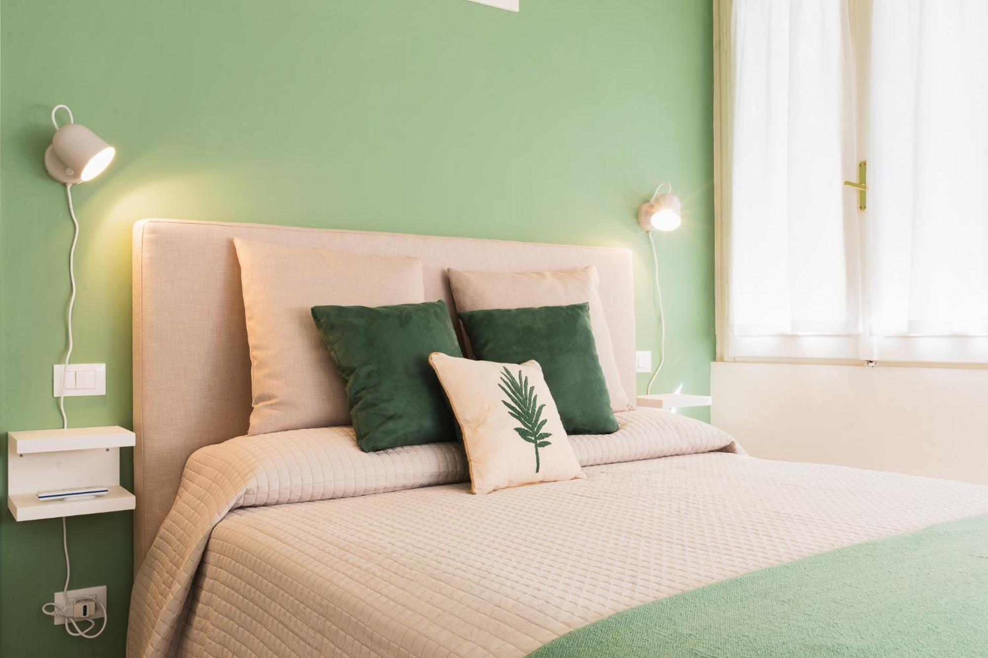 Cozy Olive Green Flat Флоренция Екстериор снимка